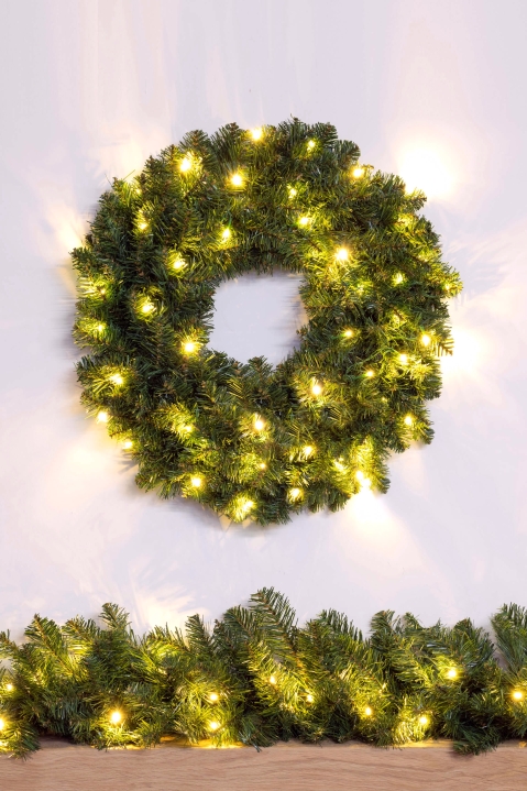 60cm Pre-lit Extra Thick Arbor Vitae Wreath