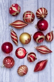 The Red & Gold Bauble 16pc Feature Set